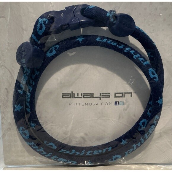 NEW Phiten Classic Star Titanium Single Strand Necklace Blue - 18" Inch - Picture 2 of 3